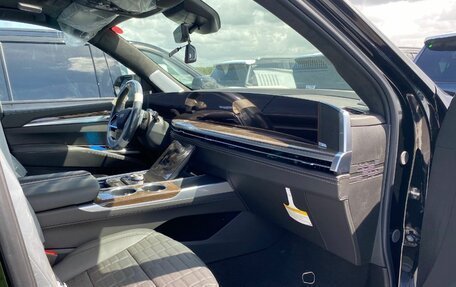 Cadillac Escalade V, 2025 год, 23 000 000 рублей, 8 фотография