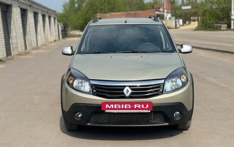 Renault Sandero I, 2012 год, 535 000 рублей, 2 фотография