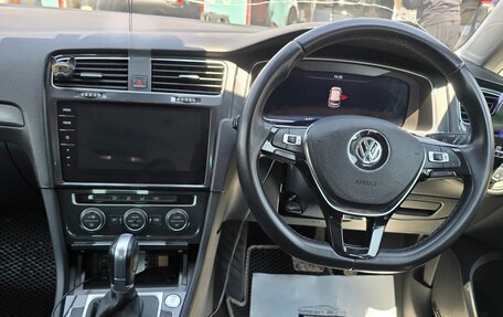 Volkswagen Golf VII, 2018 год, 1 190 000 рублей, 7 фотография