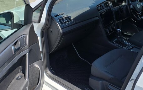 Volkswagen Golf VII, 2018 год, 1 190 000 рублей, 10 фотография