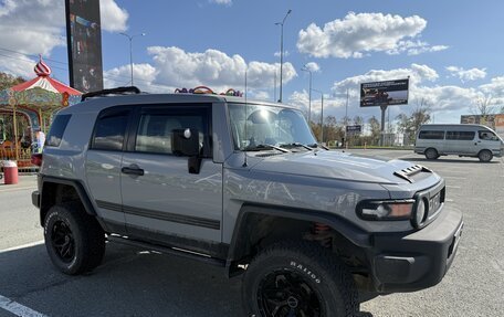 Toyota FJ Cruiser, 2012 год, 3 800 000 рублей, 6 фотография