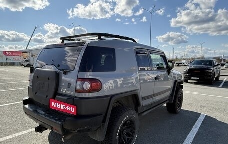 Toyota FJ Cruiser, 2012 год, 3 800 000 рублей, 3 фотография