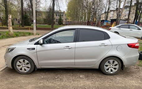 KIA Rio III рестайлинг, 2014 год, 595 000 рублей, 3 фотография
