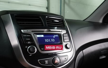 Hyundai Solaris II рестайлинг, 2014 год, 899 000 рублей, 17 фотография