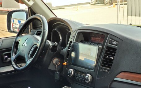 Mitsubishi Pajero IV, 2008 год, 1 299 000 рублей, 13 фотография