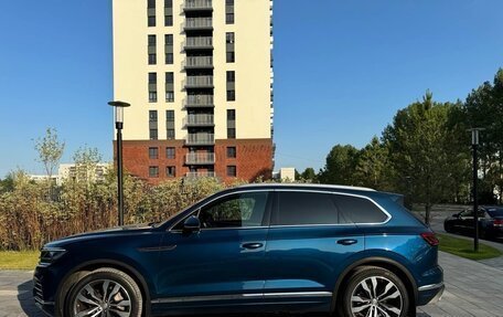 Volkswagen Touareg III, 2020 год, 5 950 000 рублей, 2 фотография