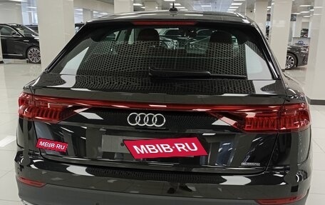 Audi Q8 I, 2023 год, 10 200 000 рублей, 6 фотография