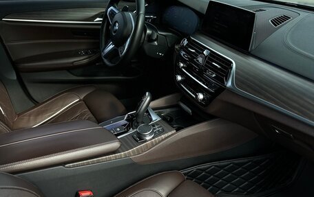 BMW 5 серия, 2018 год, 4 699 000 рублей, 13 фотография