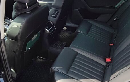 Skoda Superb III рестайлинг, 2018 год, 2 000 000 рублей, 4 фотография
