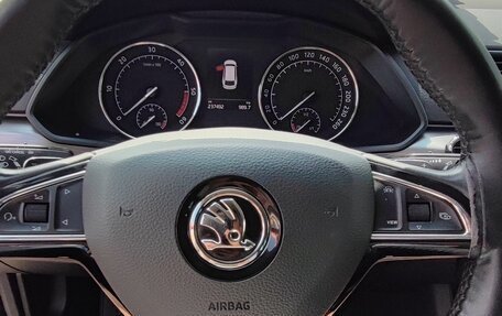 Skoda Superb III рестайлинг, 2018 год, 2 000 000 рублей, 15 фотография