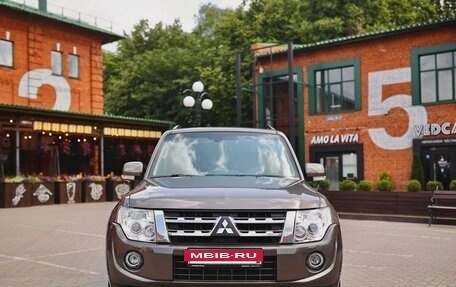 Mitsubishi Pajero IV, 2012 год, 1 899 000 рублей, 2 фотография