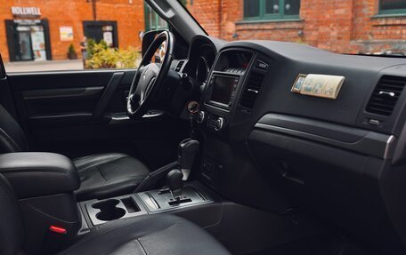 Mitsubishi Pajero IV, 2012 год, 1 899 000 рублей, 17 фотография
