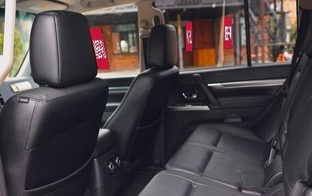 Mitsubishi Pajero IV, 2012 год, 1 899 000 рублей, 22 фотография