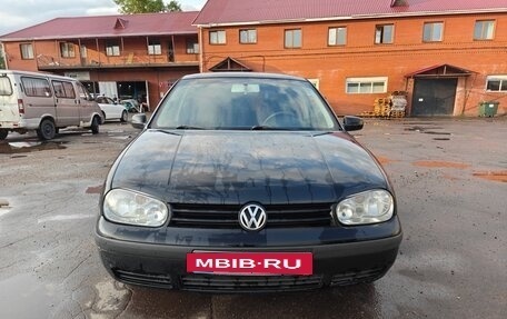Volkswagen Golf IV, 1999 год, 320 000 рублей, 2 фотография