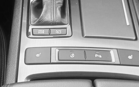 Hyundai Genesis II, 2016 год, 2 050 000 рублей, 15 фотография