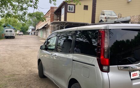 Toyota Noah III, 2014 год, 1 500 000 рублей, 5 фотография