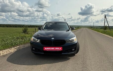 BMW 3 серия, 2015 год, 2 400 000 рублей, 2 фотография