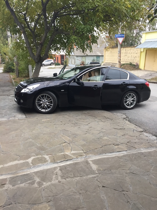 Infiniti G25, 2011 год, 1 700 000 рублей, 3 фотография