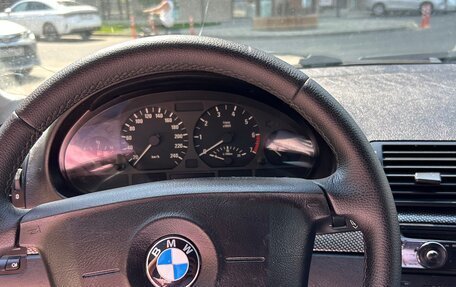 BMW 3 серия, 2002 год, 630 000 рублей, 17 фотография