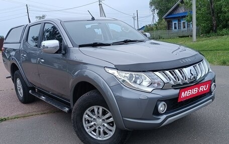 Mitsubishi L200 IV рестайлинг, 2015 год, 1 930 000 рублей, 2 фотография