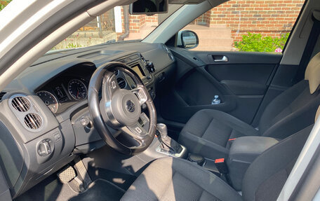 Volkswagen Tiguan I, 2015 год, 2 200 000 рублей, 6 фотография