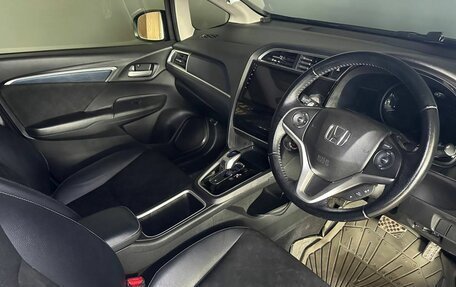 Honda Shuttle II, 2017 год, 1 599 000 рублей, 11 фотография