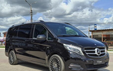 Mercedes-Benz V-Класс, 2016 год, 5 190 000 рублей, 3 фотография