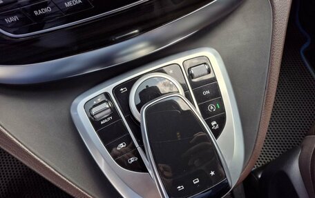 Mercedes-Benz V-Класс, 2016 год, 5 190 000 рублей, 15 фотография