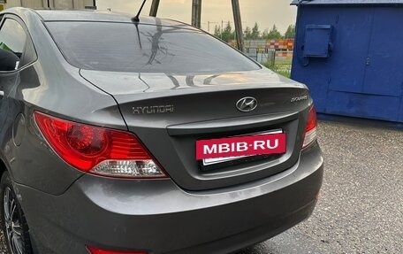 Hyundai Solaris II рестайлинг, 2011 год, 665 000 рублей, 3 фотография