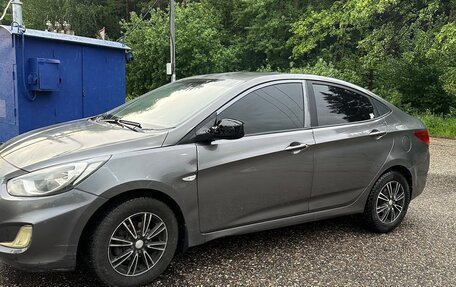 Hyundai Solaris II рестайлинг, 2011 год, 665 000 рублей, 7 фотография