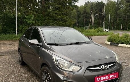 Hyundai Solaris II рестайлинг, 2011 год, 665 000 рублей, 9 фотография