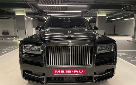 Rolls-Royce Cullinan, 2020 год, 39 000 000 рублей, 2 фотография