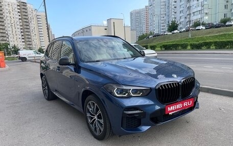BMW X5, 2021 год, 5 890 000 рублей, 2 фотография