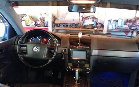 Volkswagen Touareg III, 2006 год, 850 000 рублей, 9 фотография