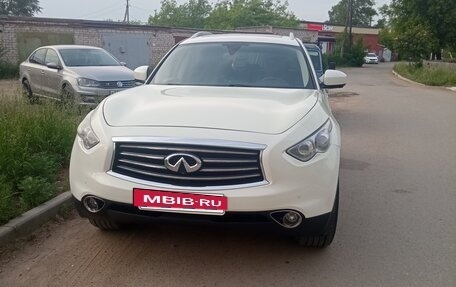 Infiniti FX II, 2011 год, 1 550 000 рублей, 2 фотография