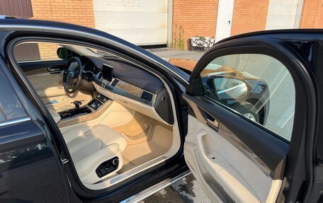 Audi A8, 2010 год, 1 750 000 рублей, 10 фотография