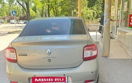 Renault Logan II, 2015 год, 677 000 рублей, 8 фотография