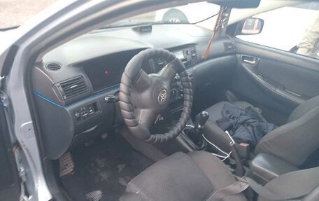 Toyota Corolla, 2005 год, 460 000 рублей, 10 фотография