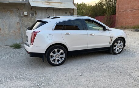 Cadillac SRX II рестайлинг, 2014 год, 2 350 000 рублей, 3 фотография