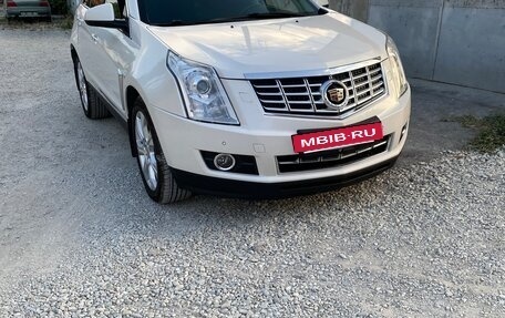 Cadillac SRX II рестайлинг, 2014 год, 2 350 000 рублей, 7 фотография