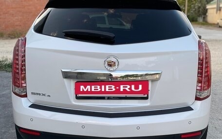 Cadillac SRX II рестайлинг, 2014 год, 2 350 000 рублей, 10 фотография