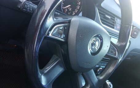Skoda Octavia, 2013 год, 1 000 000 рублей, 24 фотография