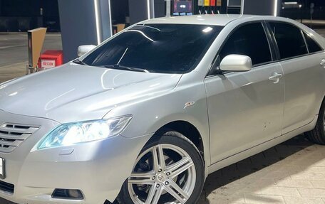 Toyota Camry, 2006 год, 680 000 рублей, 8 фотография