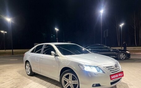 Toyota Camry, 2006 год, 680 000 рублей, 7 фотография