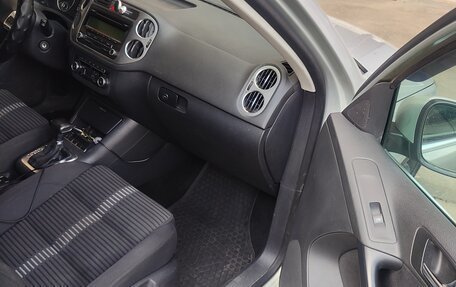 Volkswagen Tiguan I, 2010 год, 1 000 000 рублей, 10 фотография
