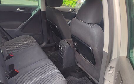 Volkswagen Tiguan I, 2010 год, 1 000 000 рублей, 9 фотография
