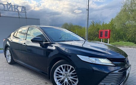 Toyota Camry, 2019 год, 3 040 000 рублей, 8 фотография