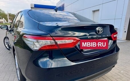 Toyota Camry, 2019 год, 3 040 000 рублей, 5 фотография