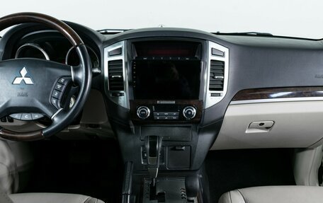 Mitsubishi Pajero IV, 2019 год, 3 740 000 рублей, 11 фотография