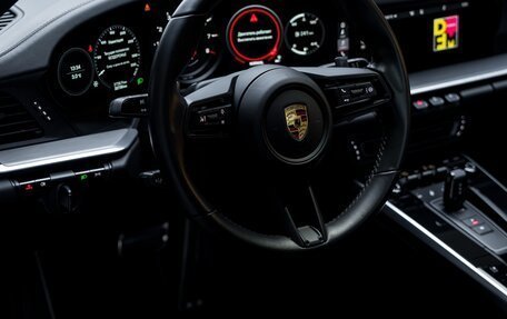 Porsche 911, 2021 год, 15 499 000 рублей, 20 фотография